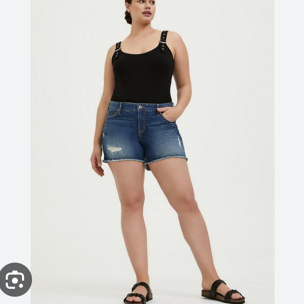 Torrid 5 Inch Vintage Stretch Mid-Rise Short